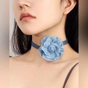 Flower Choker Necklace